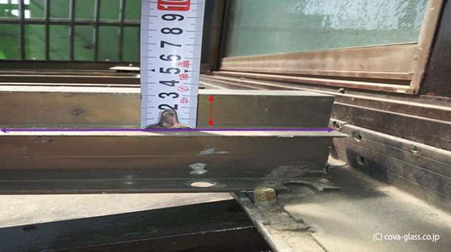 床材の厚みを測定